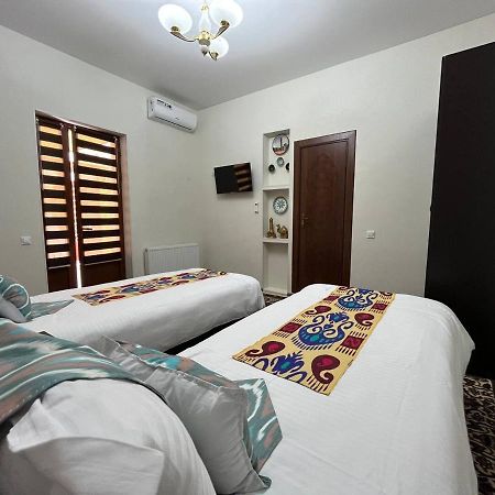 Old Safari Golden Location Guest House Buhara Exterior foto