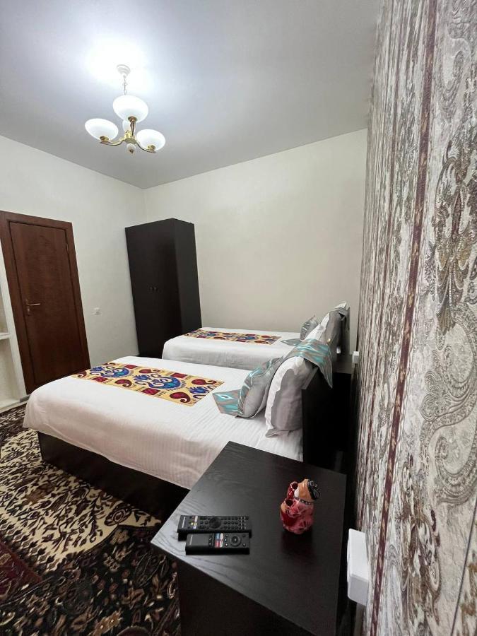 Old Safari Golden Location Guest House Buhara Exterior foto