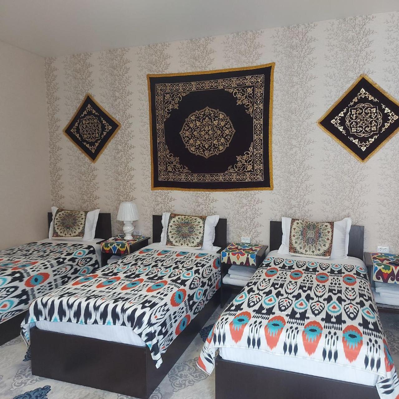 Old Safari Golden Location Guest House Buhara Exterior foto