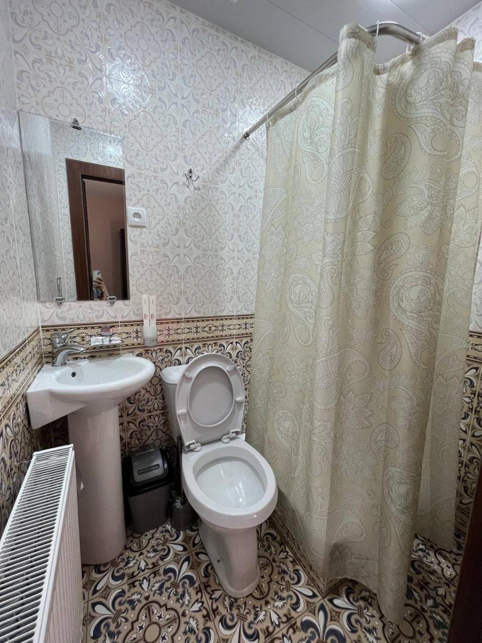 Old Safari Golden Location Guest House Buhara Exterior foto